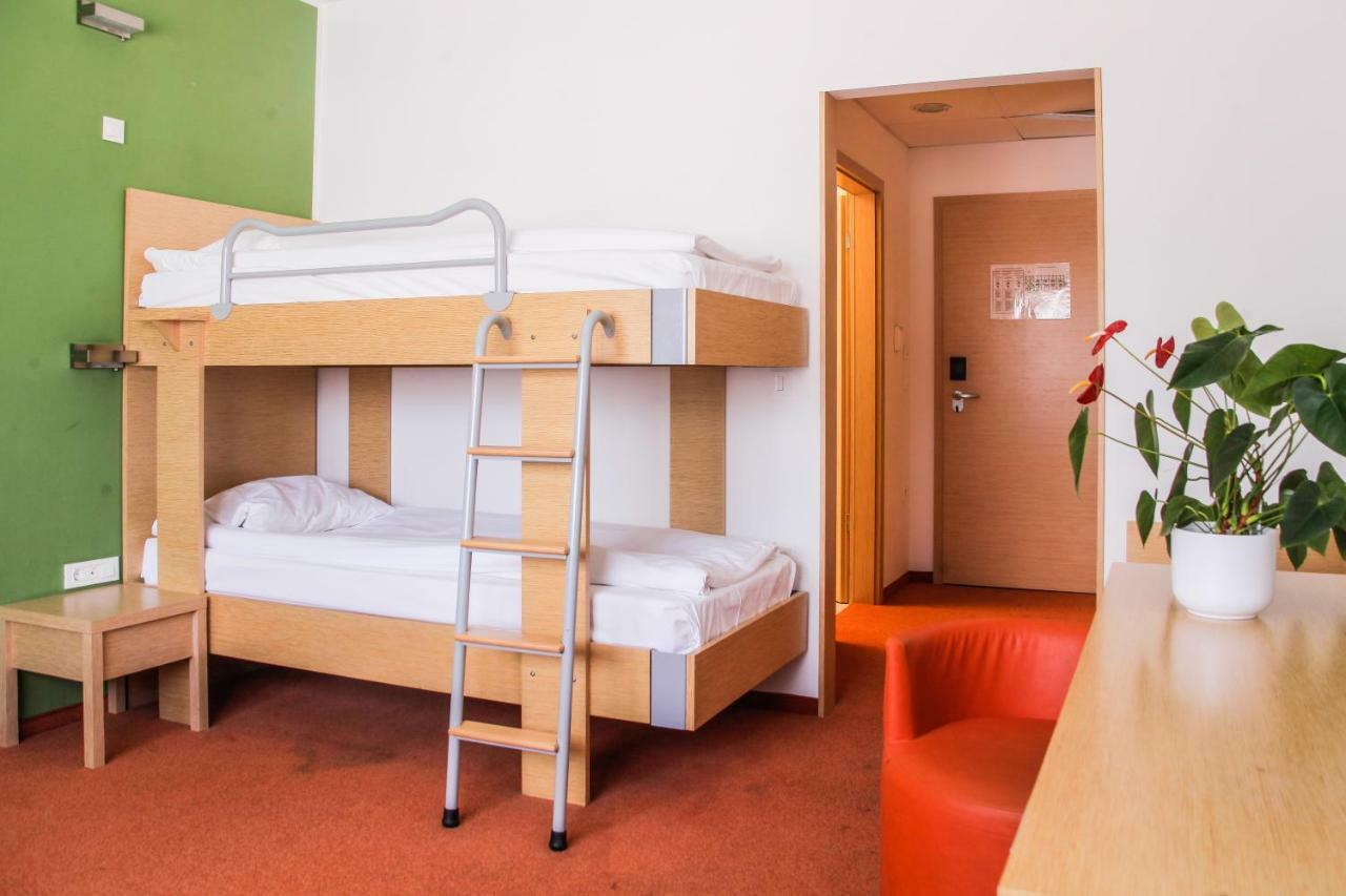Hotel Veter Ruse ภายนอก รูปภาพ