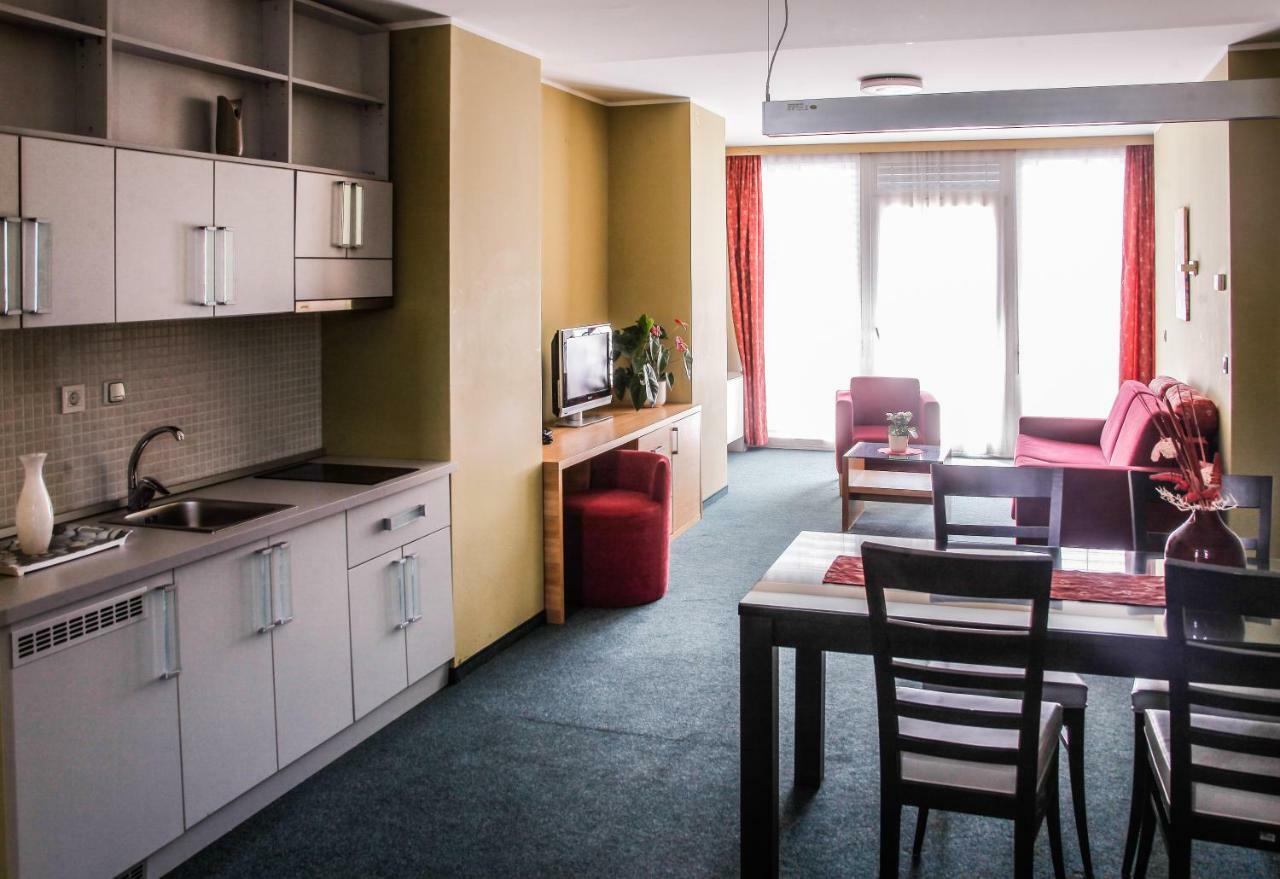 Hotel Veter Ruse ภายนอก รูปภาพ