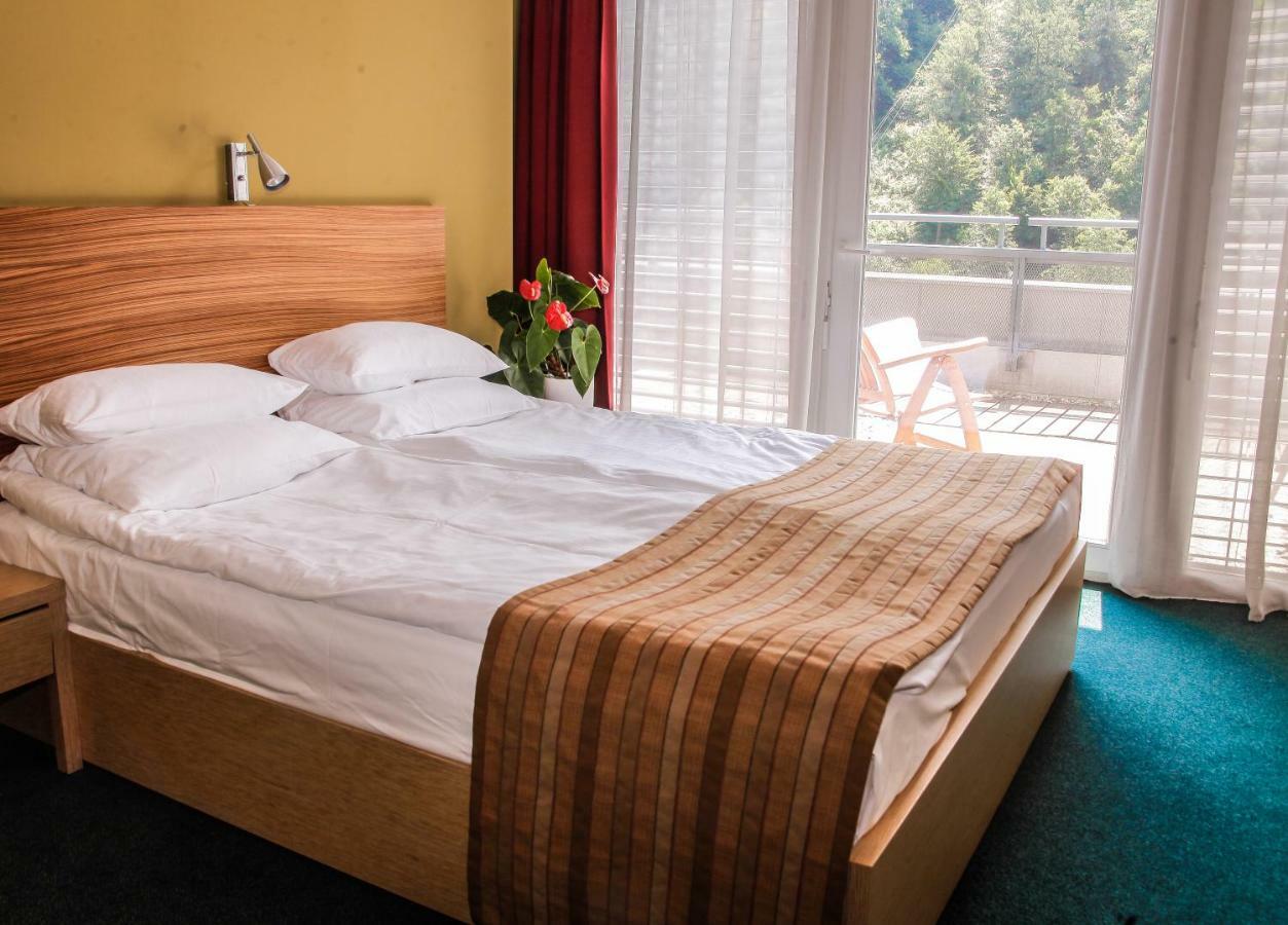 Hotel Veter Ruse ภายนอก รูปภาพ